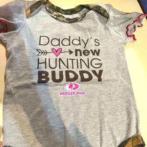 Set of 3 mossy oak onesies